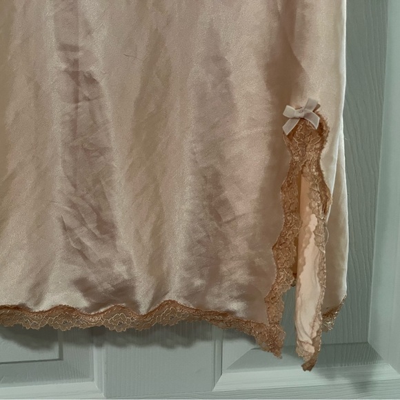 Victoria’s Secret Silky Lingerie Slip - Picture 2 of 13